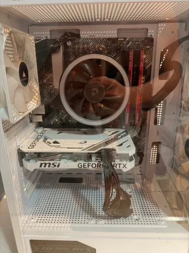 PC GAMER- RTX 4060 BRANCO