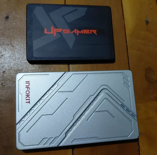 SSD Upgamer Portátil 240GB SATA 3 + Case Alumínio USB-C 3.1 (Estado de Novo)