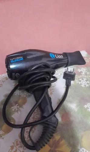 Secadores profissional,interessados entrem em contato pelo telefone. * zap
