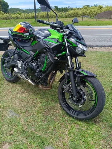 Moto Kawasaki nova