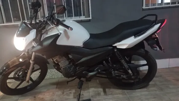 Vendo moto factor 150