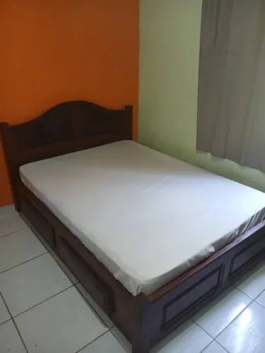 Cama madeira casal