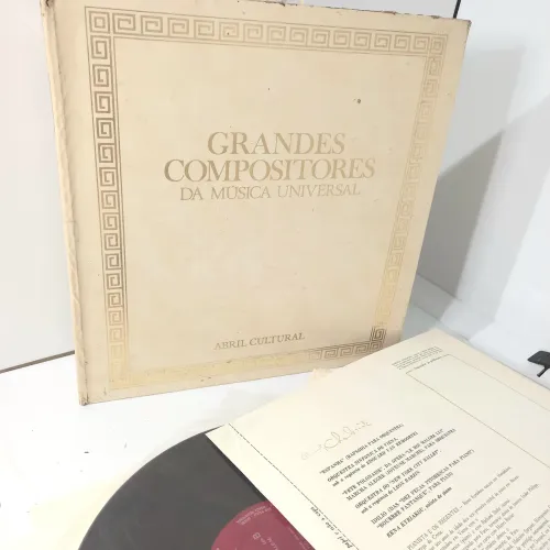 Box de LPS grandes compositores da música Universal Abril Cultural