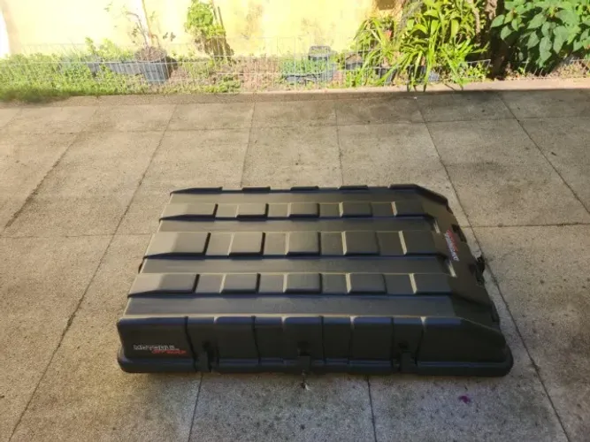 Bagageiro de teto maleiro com chave Motobul Off Road 550 litros preto