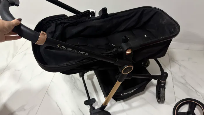 Carrinho de bebê Moisés, com bebê conforto e isofix