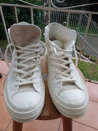 Tênis Converse! Em excelente estado, quem conhece sabe que é um tênis ótimo.