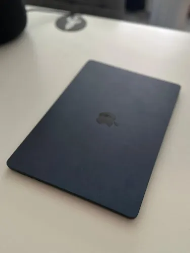 MacBook Air M2 2023 Midnight - 15,3 polegadas - 8GB RAM / 256GB SSD