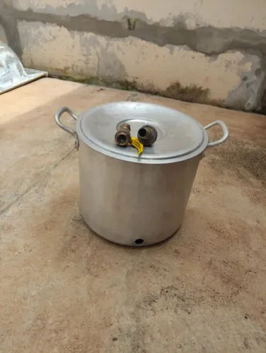 Caldeirão c/ Tampa e Registro para Produção de Cerveja Artesanal - 35L