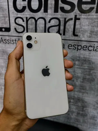 ? iPhone 11 - Impecável / Branco ?