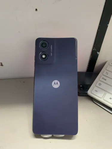 Moto g04