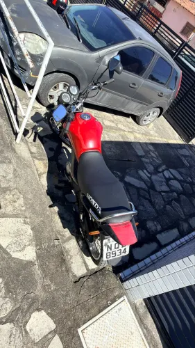 Moto CG Fan 125 Vermelha