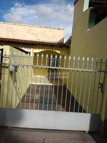 Casa com 3 dormitórios para alugar, 100 m² por R$ 1.500,00/mês - Centro Sul - Cuiabá/MT