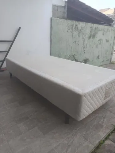 Cama de solteiro (estrutura)