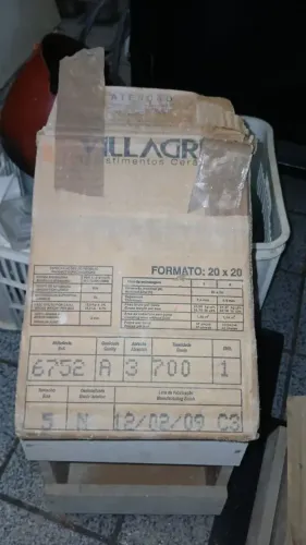 Lote Cerâmica Villagres 20x20 Listrada (Sobra) R$5,00 cada