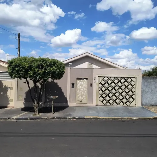 Casa para aluguel ou venda com 110m² no Jardim Santa Rosa
