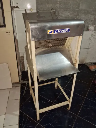 Fatiador de pão Líder
