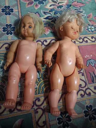 Duas bonecas antigas. Uma da Mimo e outra da Estrela. Conforme as fotos.