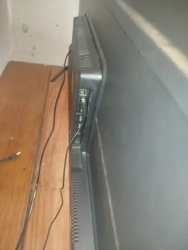 Vendo TV 50 aiwa polegadas