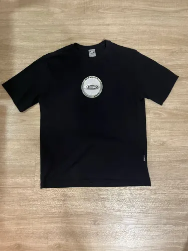 camiseta oakley