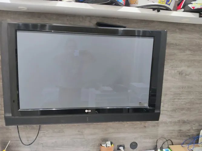 Teve plasma 40" funcionando muito bem 