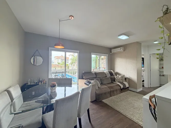 Apartamento à Venda em Capoeiras, Florianópolis