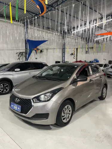 Hyundai HB20 Unique 1.0 Flex 12V Mec. 2019