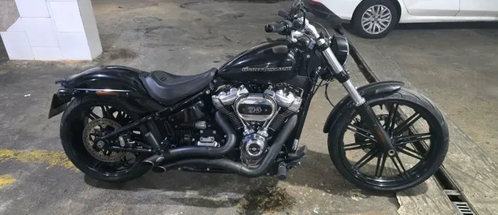 Escape Vance Hines Shortshots para Harley Softail M8