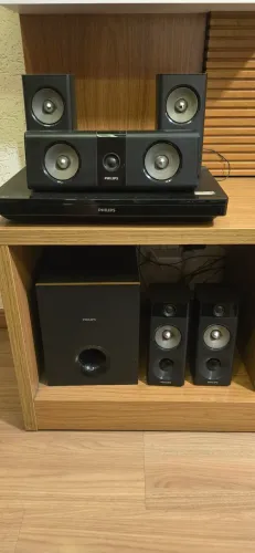 Home Theater Philips 5.1 - 1000W RMS - Blu-ray 3D - HTB5510D/78