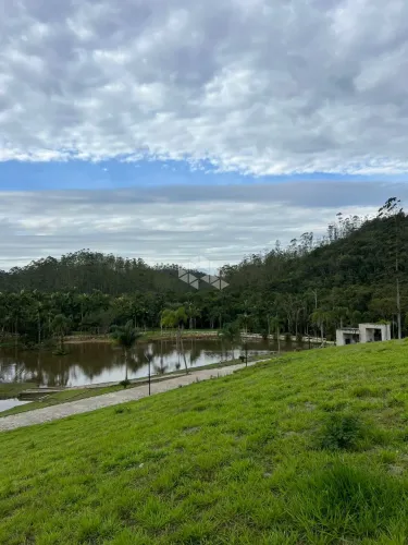 Terreno à Venda em Centro, Tijucas - SC