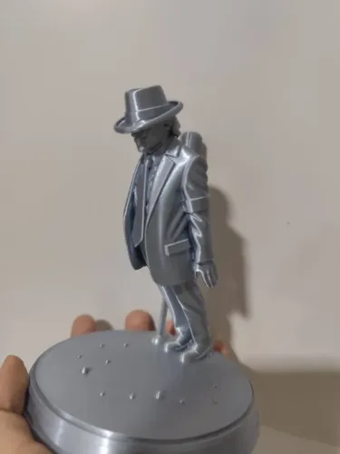 Estatua Michael Jackson cinza