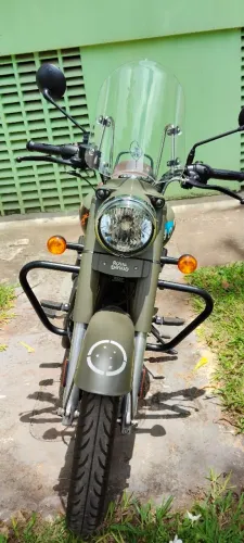 Moto excelente, bonita e conservada. Estilo Militar.