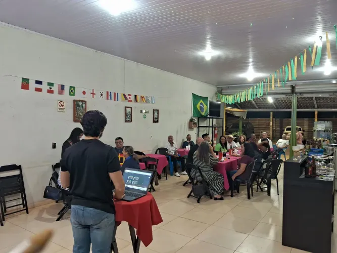 Urgente 40 mil completo etata A ponto com tudo completo. Cozinha completa e bar completo