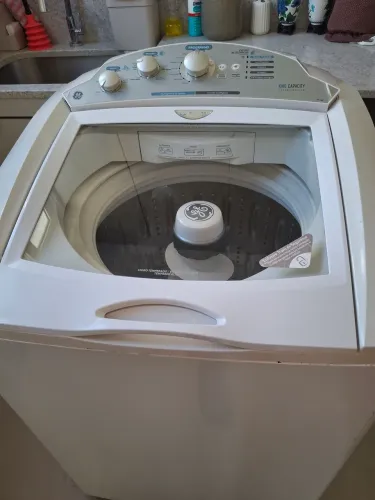 Máquina de lavar roupa GE
