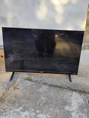 TV VOC 32S5045/78G ROKU boa para retirar peças 