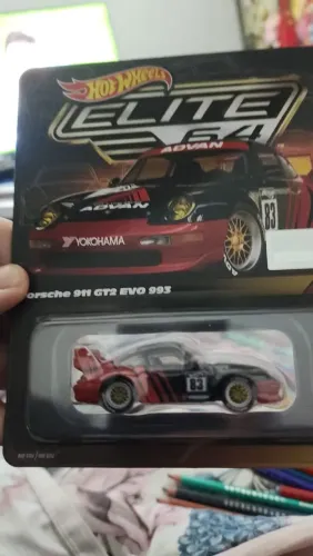 Hotwheels Elite 64 Porsche 911 GT2 EVO 933