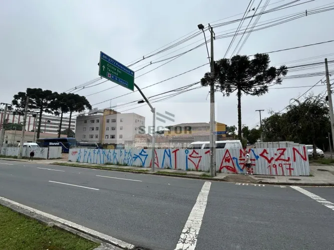 Imóvel Comercial para Locação  1.920 m²  Curitiba - PR