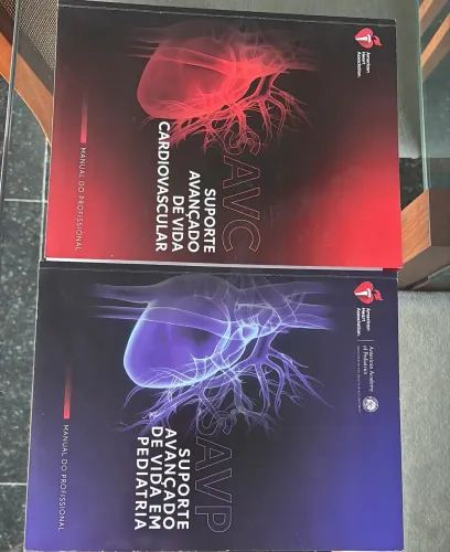 Pediatria e adulto atualizado American Heart Association Suporte Avançado de Vida