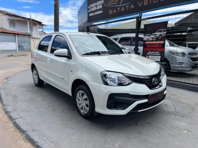 Toyota Etios X 1.3 Flex 16V 5P Mec. 2019
