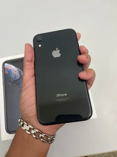 iPhone XR funcionando perfeitamente + capinhas de brinde