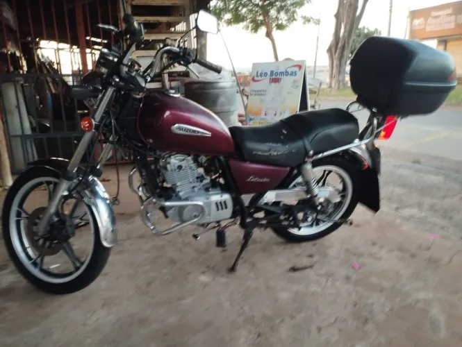 Suzuki intruder 125