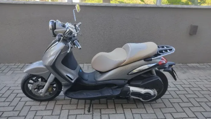 Piaggio Beverly 500cc Cruiser