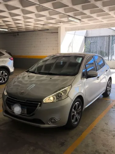 Peugeot 208 Griffe 1.6 Flex 16V 5P Mec. 2014