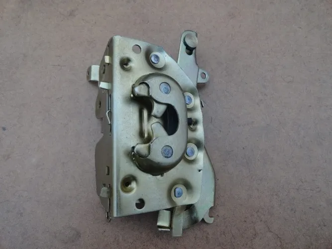 Fechadura Interna Porta Direita F-100 F-1000 72 À 92 Nova