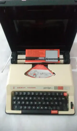 Máquina de escrever Zenith T5000 Super De Luxe