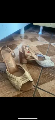 Sandália salto bloco