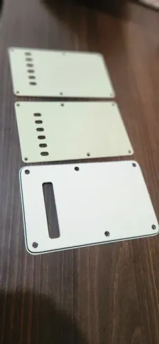 Backplate (tampa traseira) originais Fender
