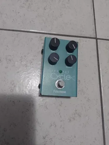 Pedal fuhrmann chorus cycle para guitarra aceito pedais