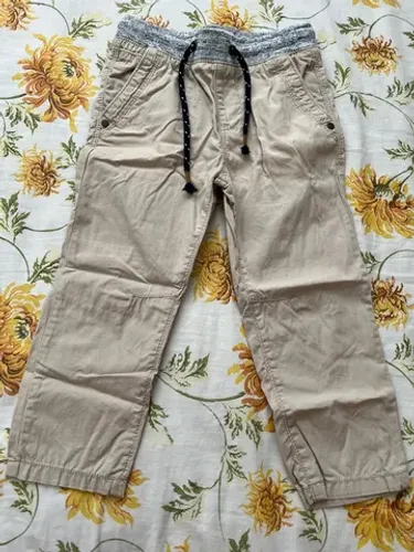 Calças menino tamanho 3 anos