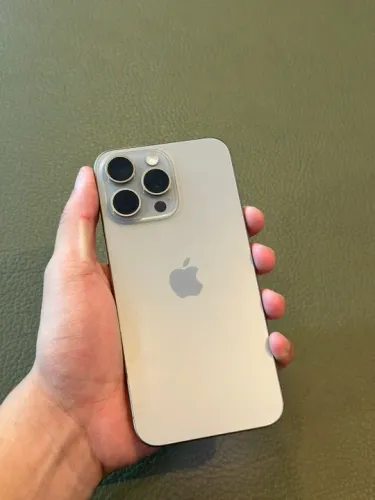 iPhone 15 Pro Max Seminovo