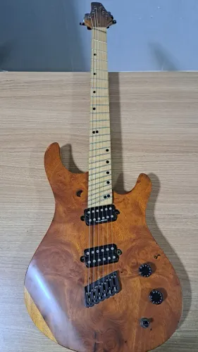 Guitarra Zivan Custom Multiscale